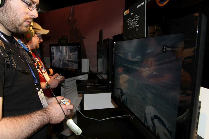 Illustration for article titled The Duke Nukem Forever PAX Demo: A Not-For-Kids Photo Gallery
